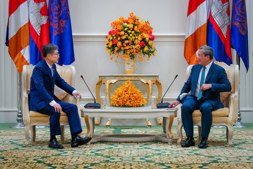 조현, 캄보디아 방문해 한국인 연루 범죄 협력 당부…총리 예방