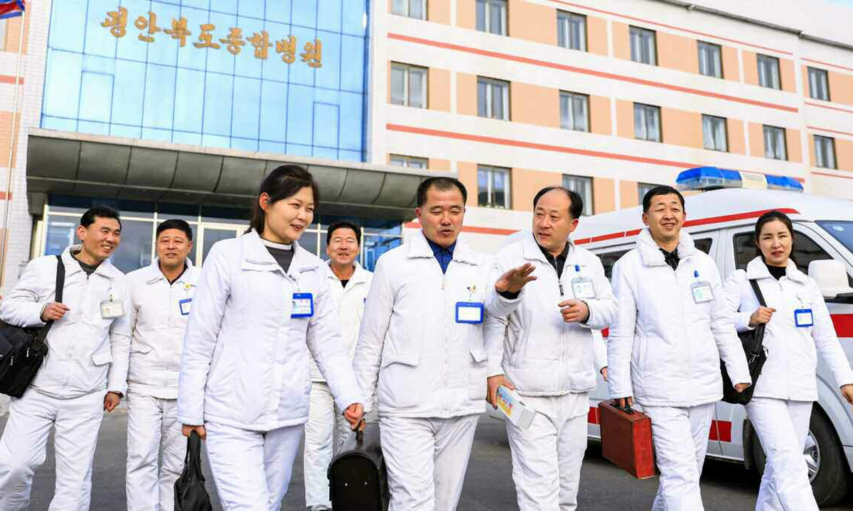 간부 병원은 현대식…주민은 마취제·주삿바늘도 ‘셀프’ [북한인권백서 2025 ①]