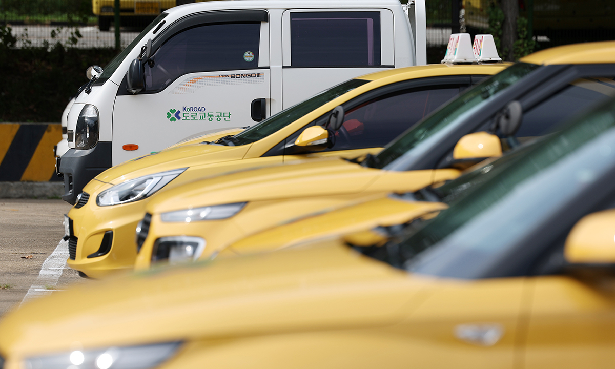 외국인 2명 국내 운전면허 시험서 휴대전화 부정행위 걸려… 공단 “관리 강화”