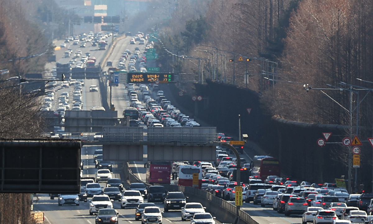 귀경길 극심한 정체… 서울∼부산 7시간