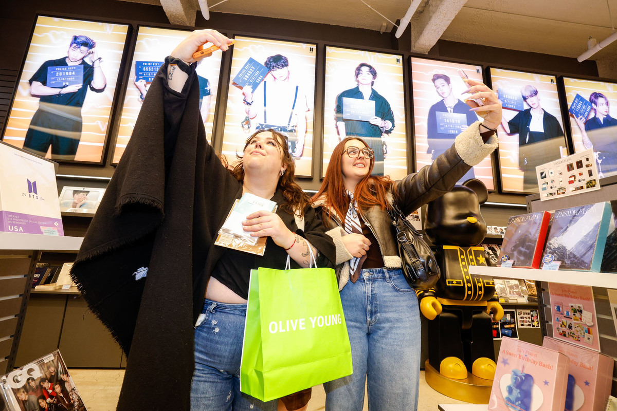 컴백 매출만 2.9조… 천문학적 ‘BTS노믹스’