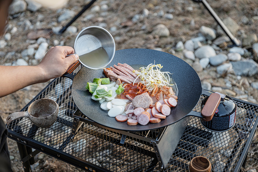 부대찌개에 콩나물 넣는 '황금 타이밍'?…햄 나트륨 빼주는 '20% 마법' [FOOD+]