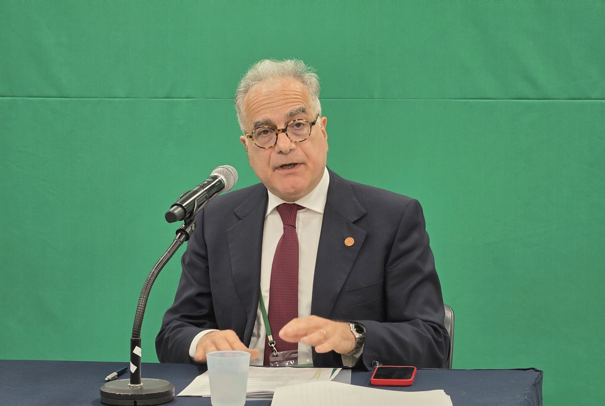 주한 EU대사 “탈탄소와 산업 경쟁력 강화, 양립 가능…한국과 함께 기후 대응”