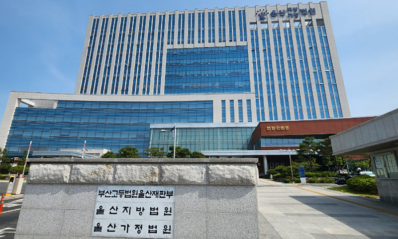 [단독] “‘아픈 아내’ 한국 병원에서 치료받게 해줄게”… 외국인 노동자 등친 통역관