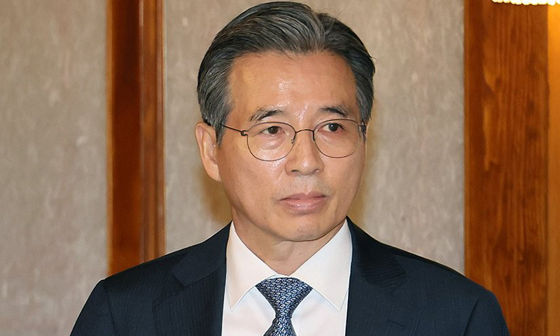 김용범이 쏘아 올린 ‘국민배당금’…野 “공산당 본색” 공세에 與 “색깔론” 반박