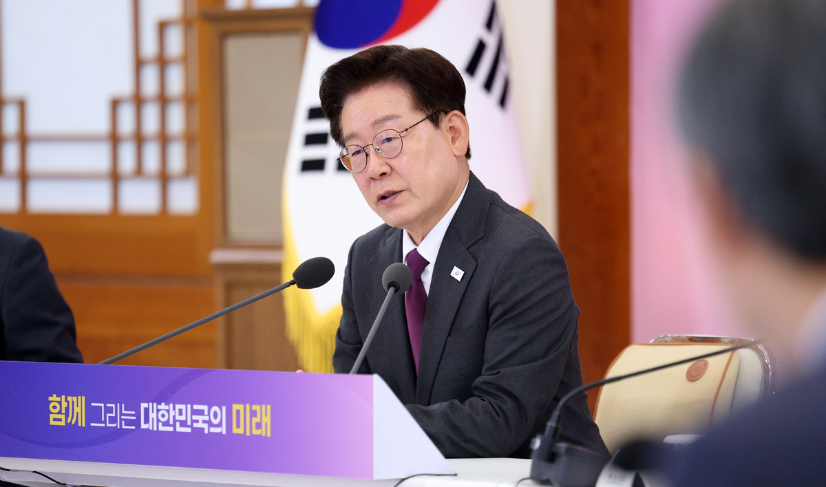 李 “이제부턴 새 비전 갖고 국민 삶 실질적으로 개선하는 현실적 성과 내야 될 때”