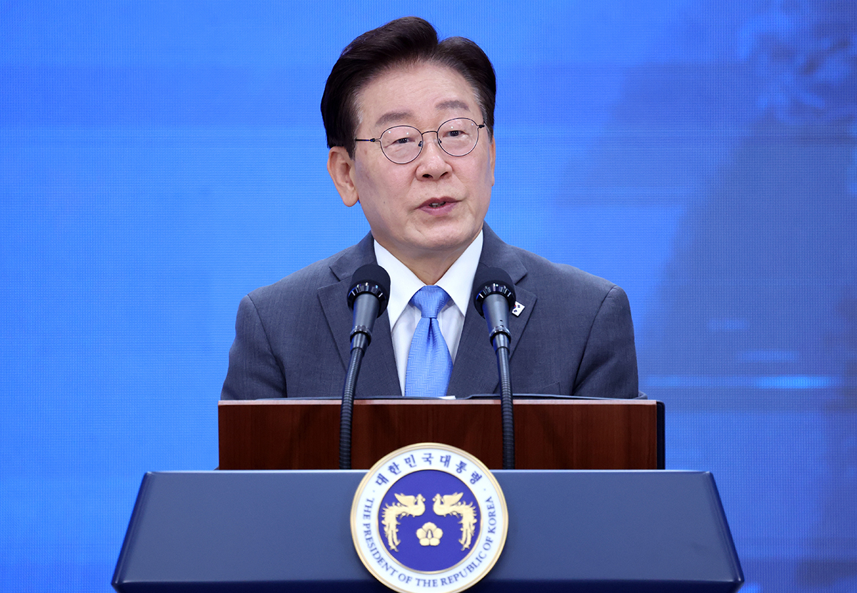 李대통령 “메가프로젝트, 지지율 관리 수단이면 선거 전에 했다”
