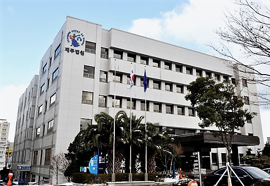 “사적 대화 중 불만 토로였을 뿐”…여군 간부 성적 비하·모욕 20대, 2심서 뒤집힌 판결
